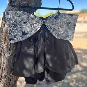 NWT Express Strapless Bow Tank, L